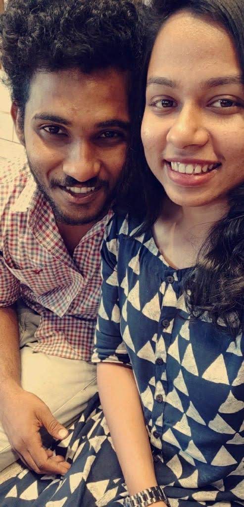 Do you recognise the handsome guy beside you? :P